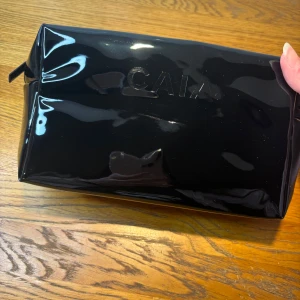 Caia Cosmetics toiletry bag ny - Helt ny aldrig använd