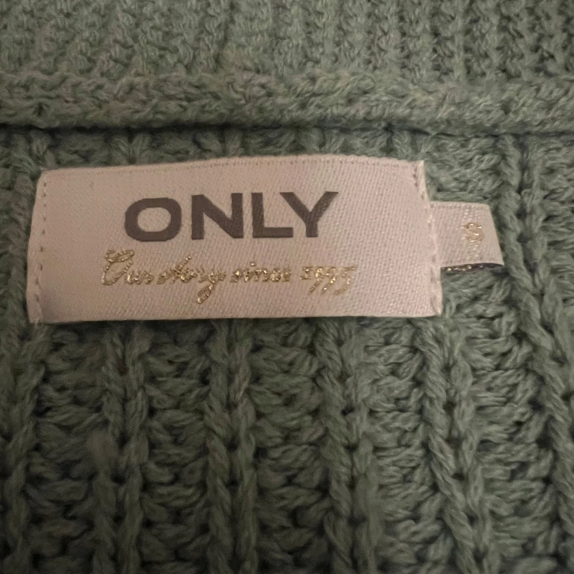 Grön stickad kofta från ONLY - 90