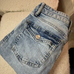 Ljusblå jeans  - Ljusblå jeans från Lager 157🐟