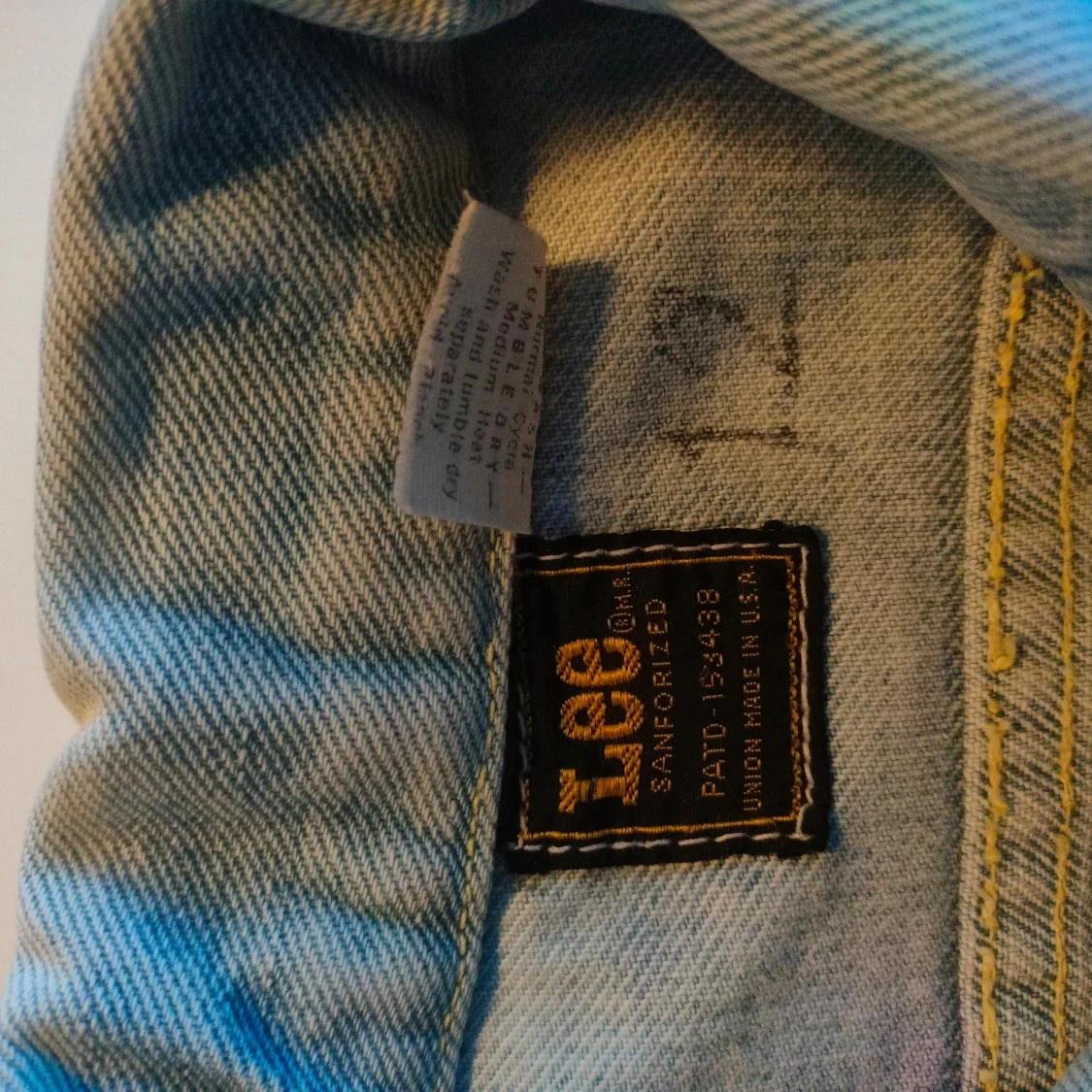 Ljusblå jeansjacka från Lee - 90