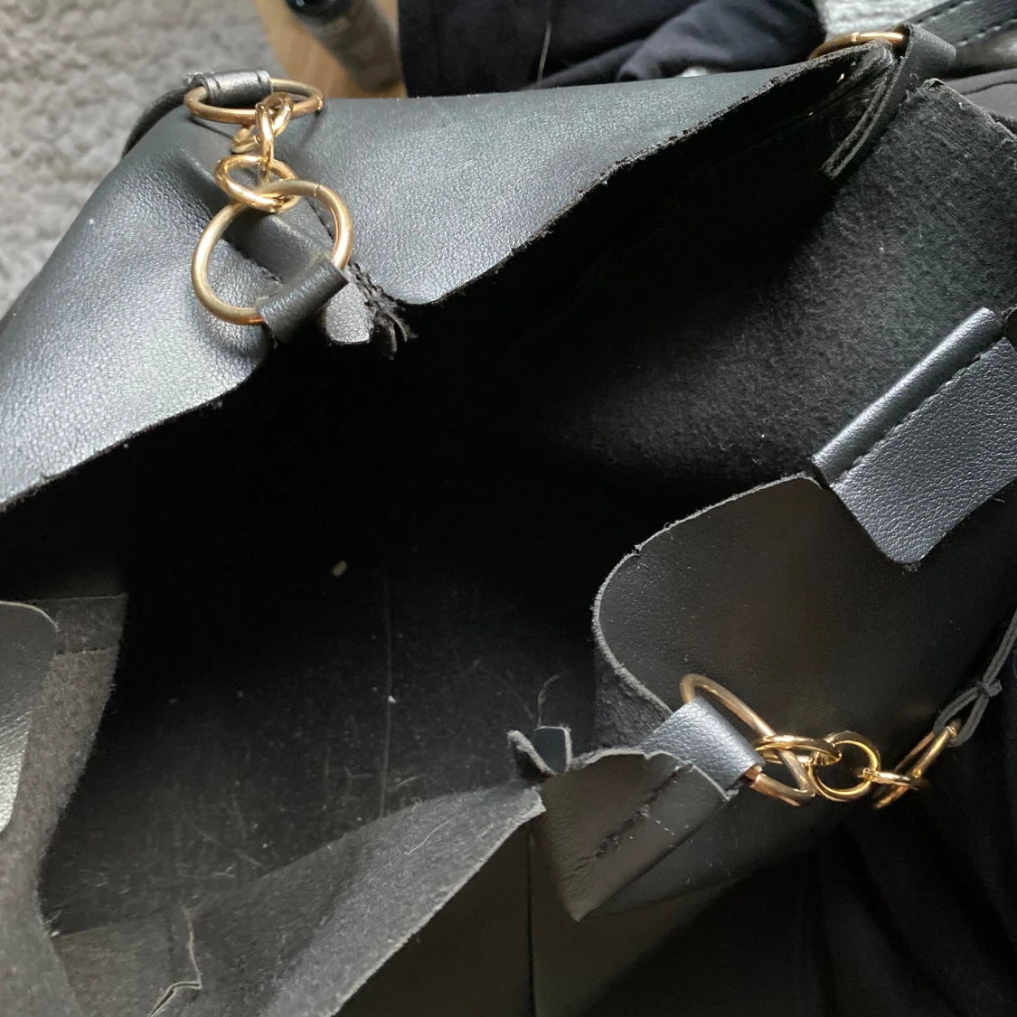 Svart axelväska  - 91