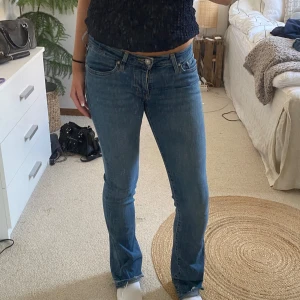 Levis Jeans - Lågmidjade bootcut jeans från Levis ❤️