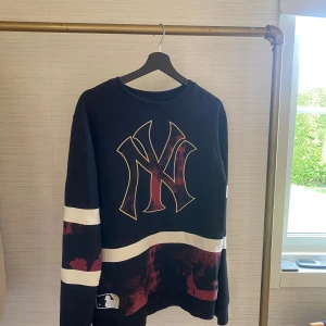 New era tröja - Medium  Bra skick