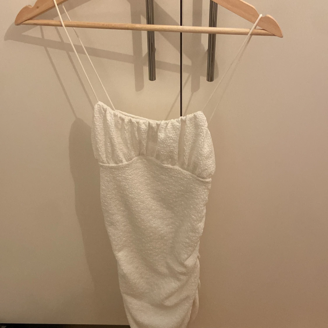 Vit klänning
