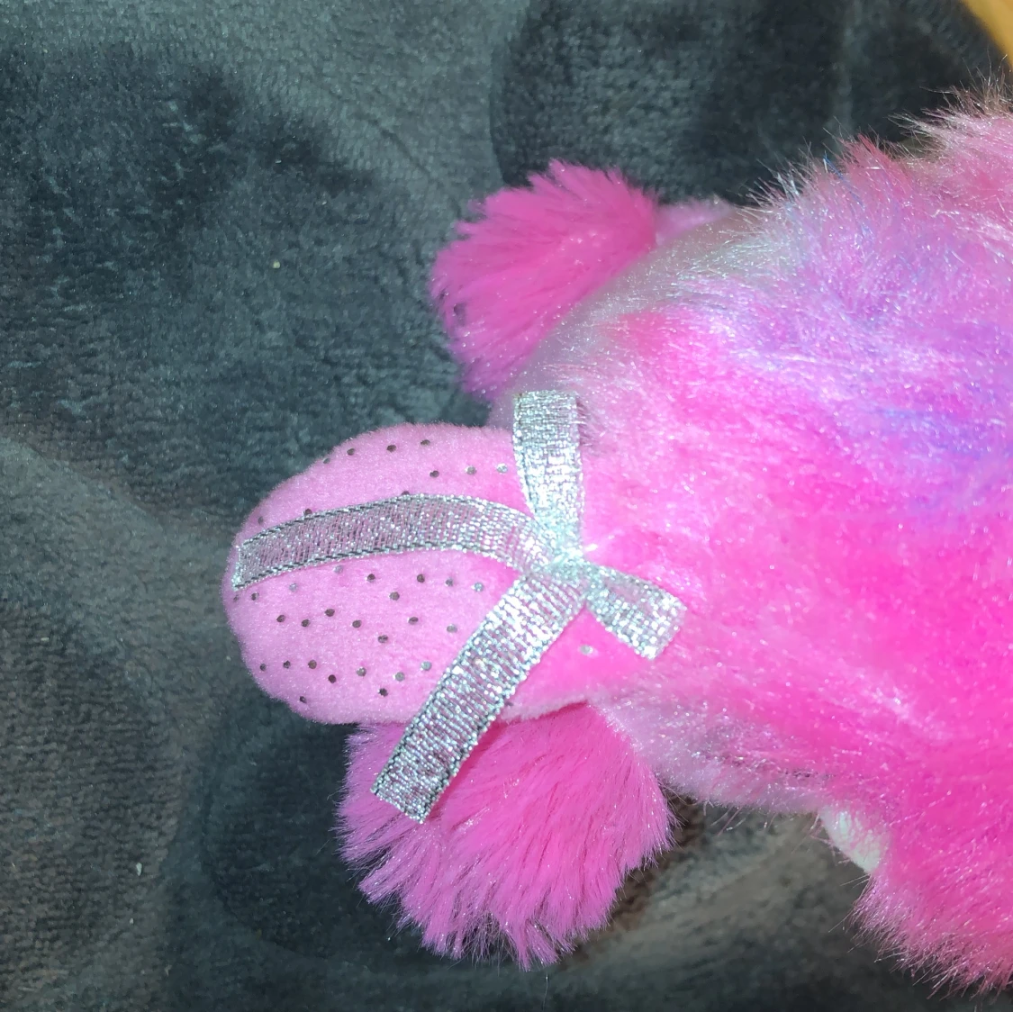Rosa enhörningsmjukisdjur med glitterdetaljer - 3