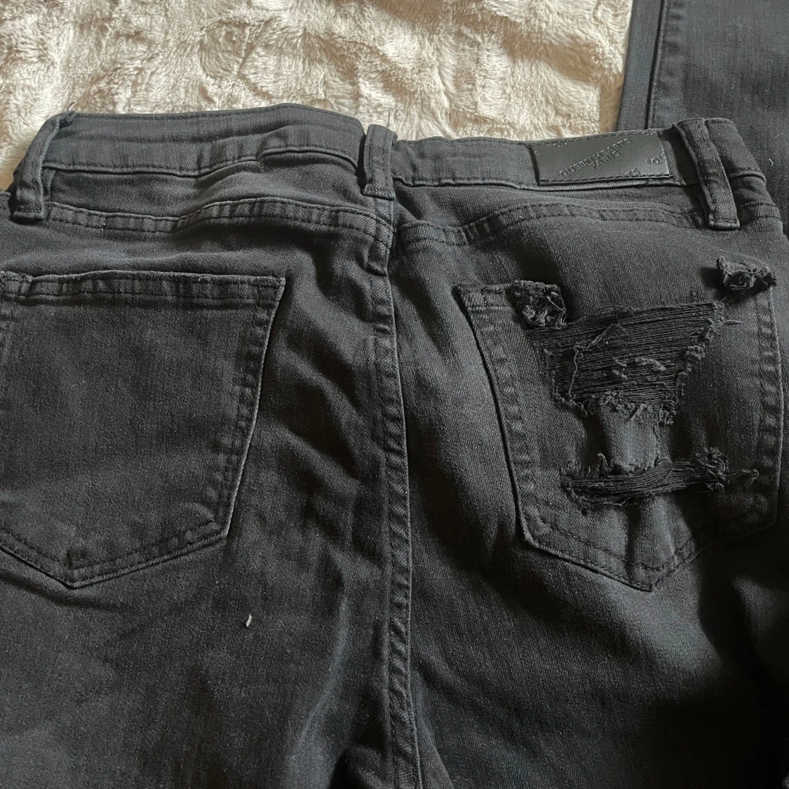 Svarta jeans från Queen Hearts - 1