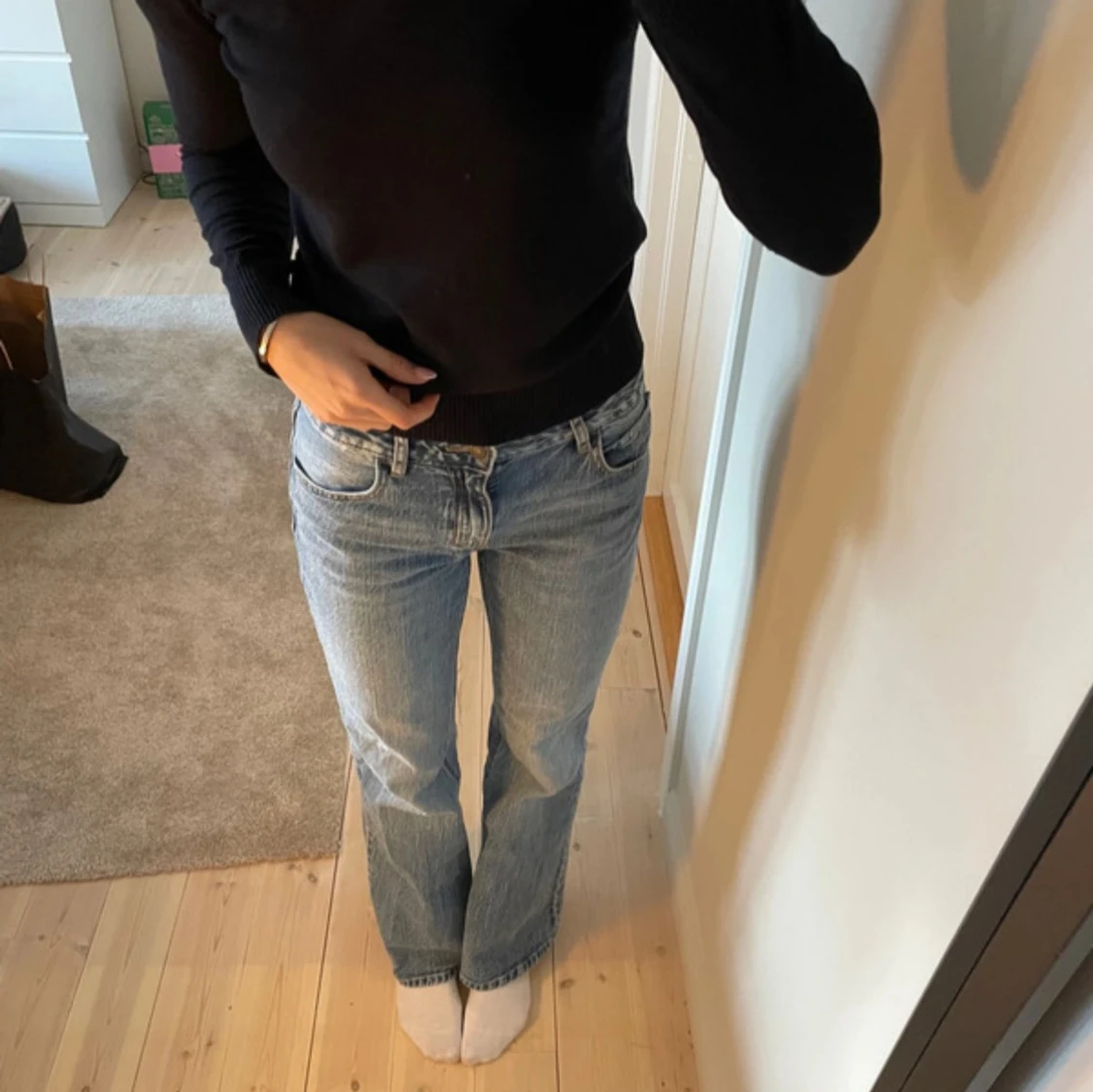 Figursydd stickad tröja  - 1