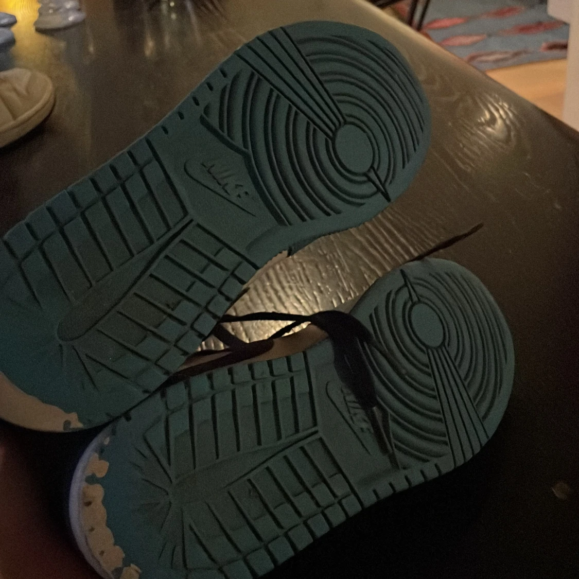 Nike Air Jordans i blått och vitt - 3