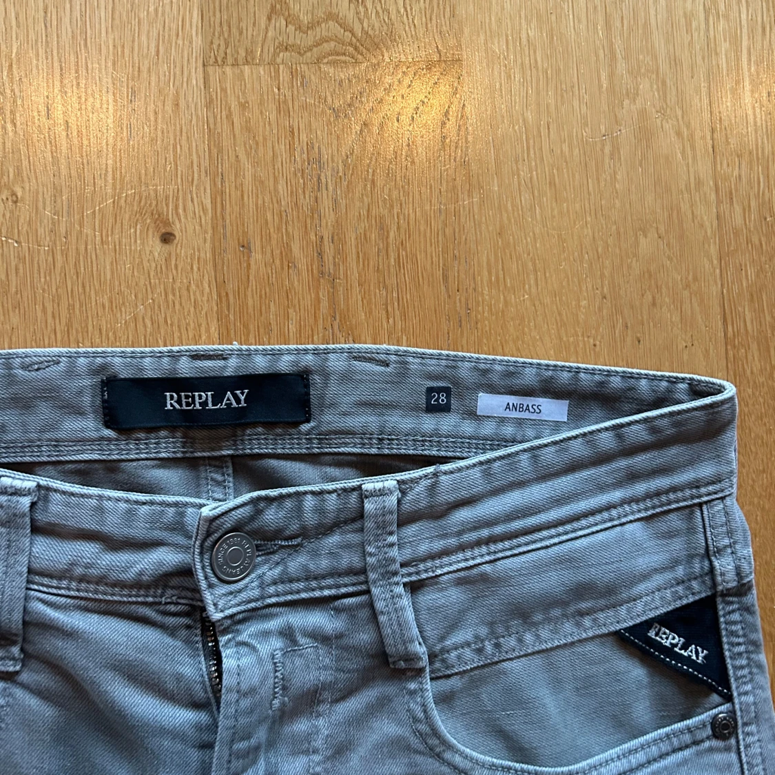 Grå Replay Anbass jeans - 1