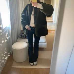 Svarta Bootcut jeans - Svarta Bootcut jeans från Zara