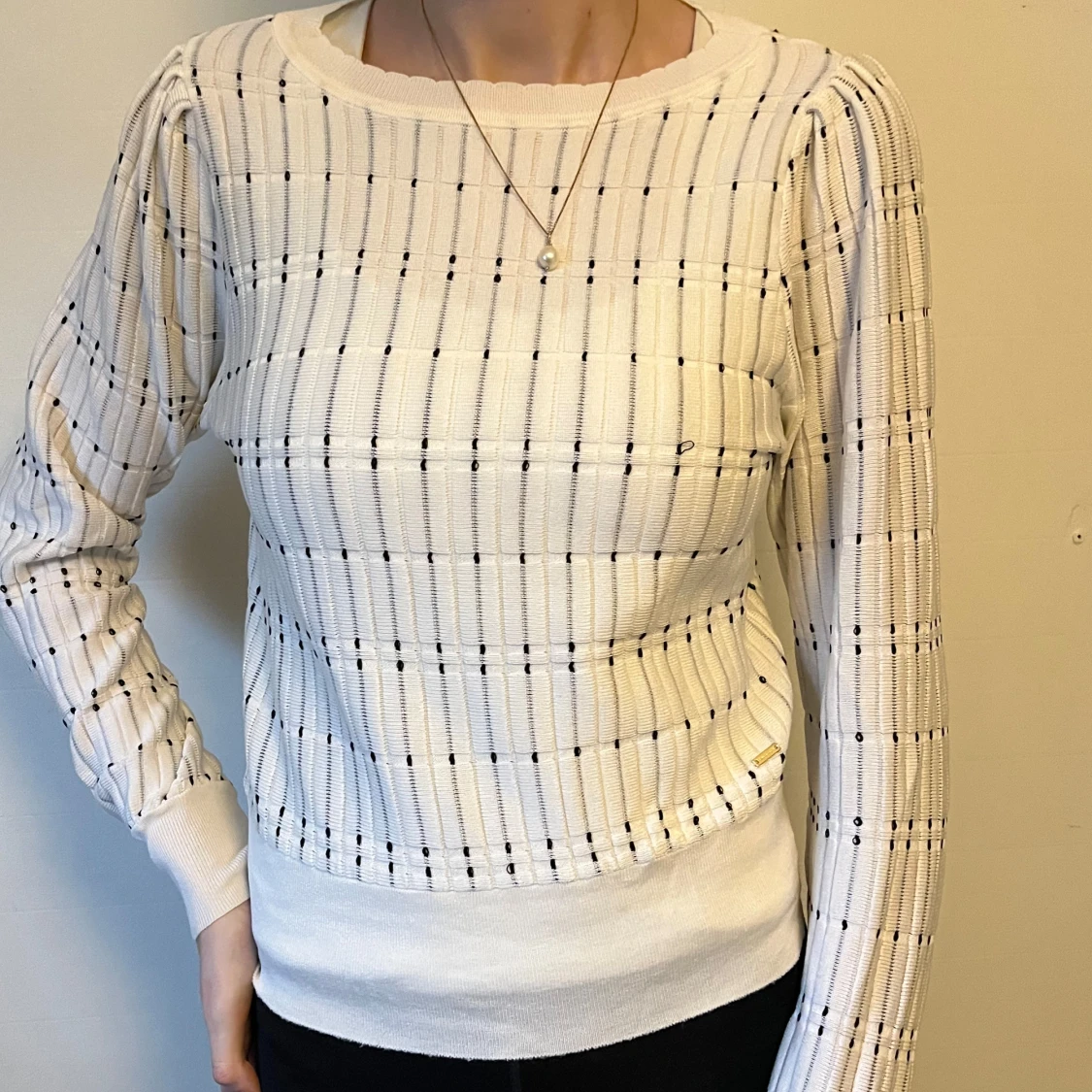 Vit stickad tröja från Lindex