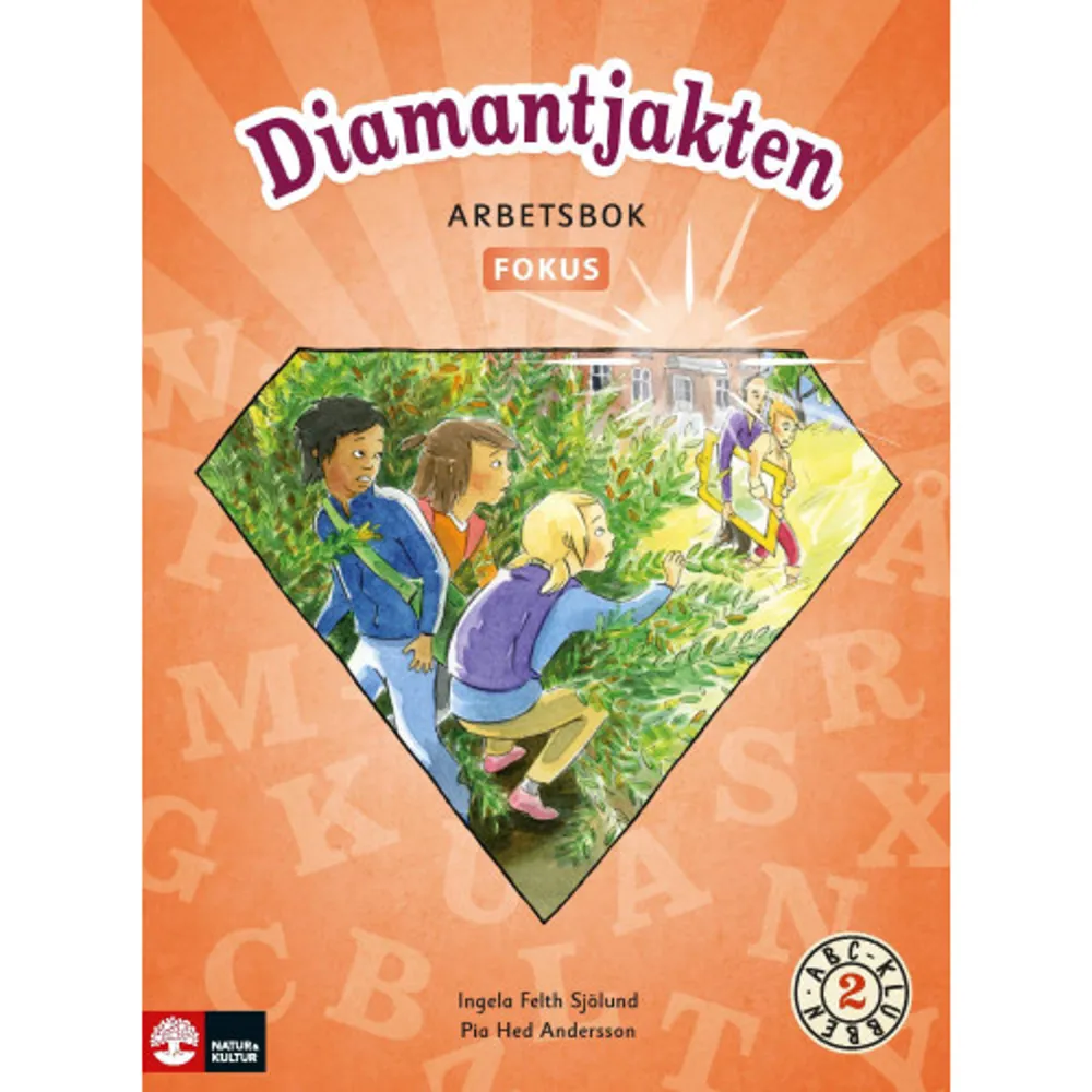 I läsläran ingår läseböcker i olika nivåer för att ge en sammanhållen läsupplevelse för hela klassen. Det finns arbetsbok i två versioner, bonusbok, läxbok och lärarhandledningar samt lärarwebb. Läsebok A, B och På väg Läseboken Diamantjakten finns i tre versioner. Böckerna innehåller samma berättelse, men A-boken har inte lika mycket text som B-boken. Den blå På väg-boken har minst textmängd och ökat bildstöd. Alla kapitel börjar och slutar på samma sidor i de olika versionerna. Läseböckerna finns också i digitalt format med intalat ljud. Böckerna finns även digitalt med alla tre versioner i en och samma produkt. I den digitala läseboken finns funktioner som talsyntes med medföljning, möjlighet att ändra typsnitt, läslinjal och andra funktioner. Arbetsbok I arbetsboken utvecklar barnen sin läsning och skrivning. Till texterna i läseböckerna finns läsförståelse- och skrivuppgifter där eleverna bl a tränar att skriva egna texter i de texttyper de mött i läseboken. Inom de första språkläremomenten övas alfabetisk ordning, ordbildning och stavning. Arbetsbok Fokus Arbetsbok Fokus passar elever som behöver ett tydligt upplägg med utvalda uppgiftstyper, bilder som stödjer innehållet och vägledande exempel. Arbetsbok och Arbetsbok Fokus är strukturerade så läraren kan undervisa elevgruppen inom samma område. Lärarhandledning med lärarwebb Lärarhandledningen inleds med en artikel om läsförståelse skriven av Barbro Westlund. Därefter följer en lättanvänd handledning med metodiska tips till kapitlen i läseböckerna och arbetsboken. Bland kopieringsunderlagen finns bl.a. arbetsblad som förenklar individualiseringen i klassrummet. På lärarwebben finns material för dig som lärare att använda vid genomgångar i klassrummet. Bilder och övningar från lärarhandledningen har gjorts interaktiva, så att ni kan laborera och låta alla elever vara delaktiga. I lärarwebben ingår också bildspel till läseboken, digital version av arbetsbok, arbetsbok fokus, lärarhandledning samt kopieringsunderlag. Vid köp av lärarhandledningen ingår ett års licens till lärarwebben. Efter 12 månader kan du förnya din licens och köpa webben separat. Kompletterande lärarhandledning för språkstödjande undervisning Den språkstödjande lärarhandledningrn kompletterar den ordinarie lärarhandledningen till Diamantjakten åk 2. Den underlättar lärarens arbete med att inkludera nyanlända elever i klassens gemensamma arbete med ABC-klubben. Till varje kapitel i läseboken finns kopieringsblad med ord och ordförklaringar, sekvensbilder med textkort att använda då kapitlet ska återberättas samt ytterligare arbetsblad för det språkstödjande arbetet. I materialet ingår även särskilda läxblad tänkta för den grupp elever som ännu inte lärt sig läsa. Diamantjakten på kurdiska Läseboken Diamantjakten A finns översatt till kurdiska (sorani). Boken är tänkt att användas i modersmålsundervisningen, men kan också skickas hem av klassläraren för att underlätta för föräldrarna vid läsningen av läsläxan. Bonusbok Bonusboken ger extra utmaningar för de elever som behöver sporras och arbeta vidare efter arbetsboken. Uppgifterna hör till texterna i Läsebok A och B. Läxbok Till varje kapitel i läseboken finns en sida i läxboken. Eleven utvärderar sin läsning och föräldern återkopplar. Därefter följer uppgifter om innehållet i texten att lösa hemma. Format Häftad Omfång 112 sidor Språk Svenska Förlag Natur & Kultur Läromedel och Akademi Utgivningsdatum 2020-04-22 Medverkande Pia Hed Andersson ISBN 9789127458383 . Böcker.