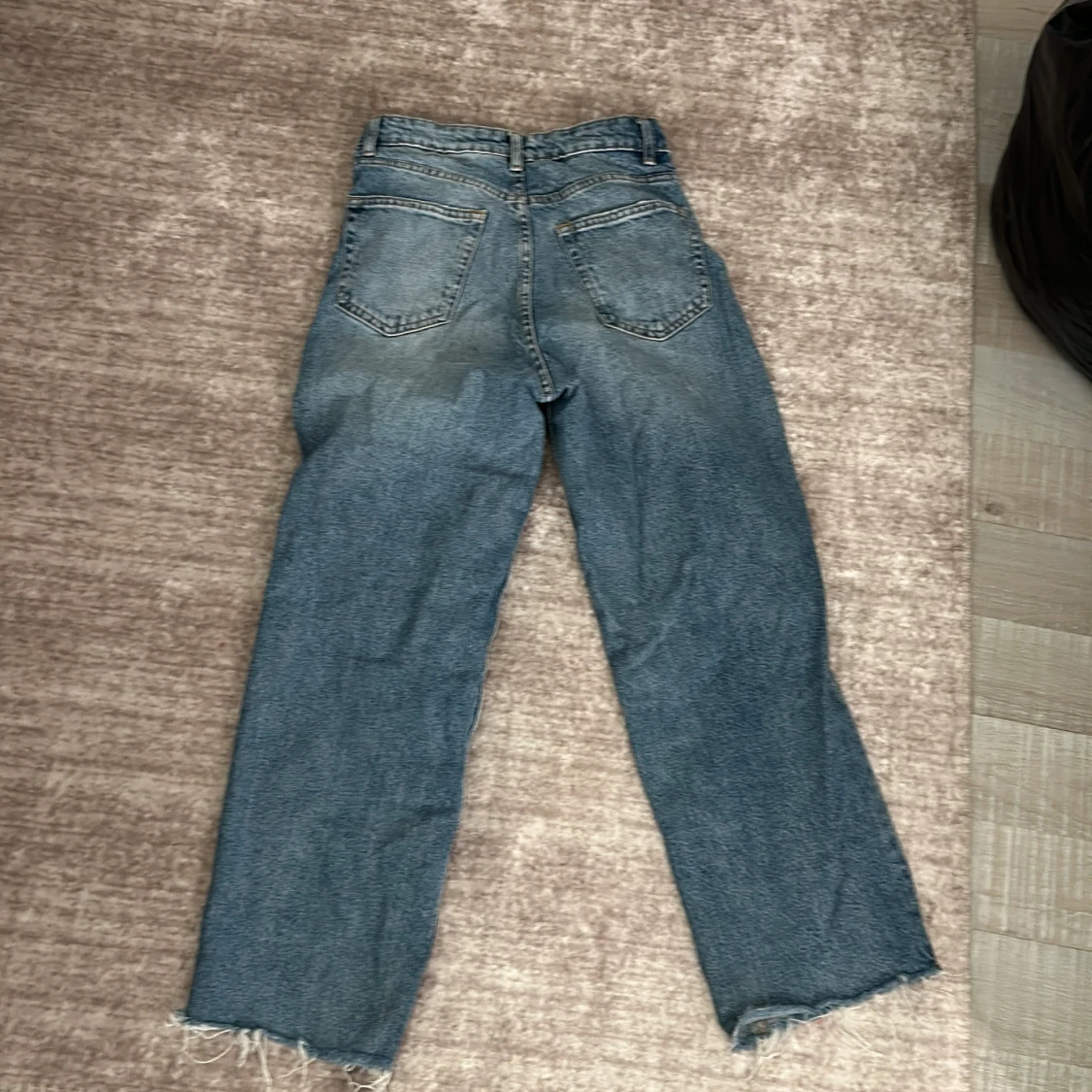 Blå jeans från H&M Divided - 90