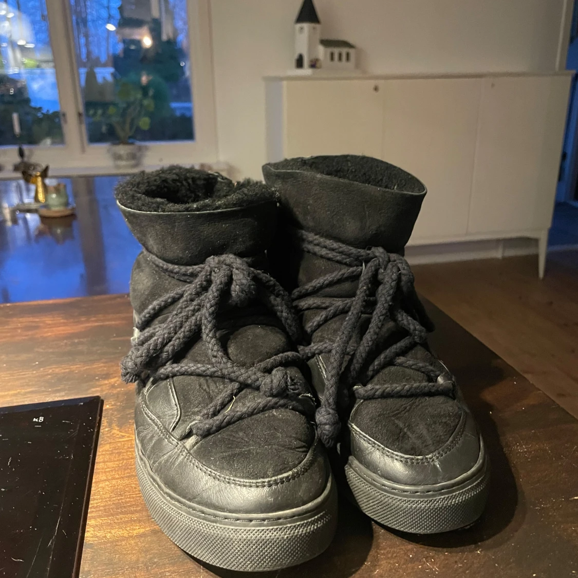 Svarta vinterboots från Inuikki  - 90