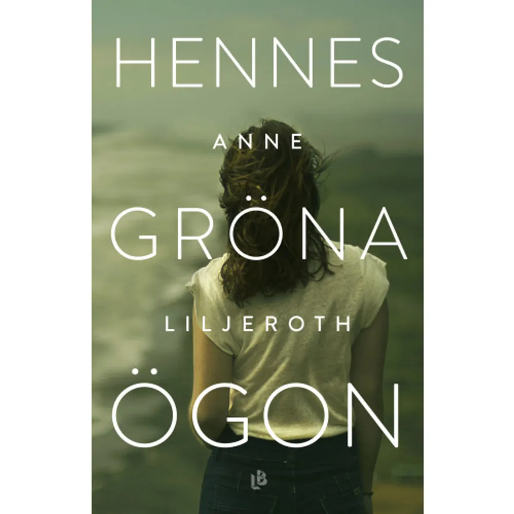 »Det är en annorlunda bok om ett ganska vanligt liv och jag gillar den mycket och rekommenderar den varmt!« Agneta Norrgård»En fängslande berättelse som jag liksom sugs in i. Huvudkaraktärens ensamhet och börda av att vara annorlunda går att ta på. ... Väldigt fint skriven och vackert språk genom hela boken. En bok som var svår att lägga ifrån sig och som lämnade ett fint avtryck hos mig. Jag vill läsa mer av Anne Liljeroth!« Rebecka Raffaele, författareIsabelle har alltid fått höra att det är hennes gröna ögon som gjort henne onormalt känslig. En skörhet hon ärvt av sin förtegna mor och som gjort att hon valt ett stillsamt liv. Men ensamheten tynger henne allt mer. När Isabelle en dag möter Margareta snubblar hon över en familjehemlighet, och börjar söka efter ett större sammanhang. Vad är det hennes mamma så förtvivlat försökt dölja? Och varför har hon ingen kontakt med sin släkt? Isabelle blir besatt av att få veta vem hon är och vad hon bär på. Hennes gröna ögon är en berättelse om att vara annor­lunda, om ensamhet och längtan efter gemenskap. Om att vara känsligare än andra - om att ha väldigt gröna ögon. Anne Liljeroth har tidigare skrivit fyra romaner. Den senaste, Jag kan inte sluta gråta, har hyllats i media för sitt sätt att ge röst åt människor som drabbats av utmattning, vår tids stora folksjukdom. »Anne Liljeroth har skildrat huvudpersonens ensamhet, så den känns ända in i benen ... totalt fängslande. Vilken berättelse!« Eva Boström, Boktokig»En av höstens starkaste romaner; du måste bara läsa den!« Boksann»Hennes gröna ögon är en innerlig roman som fängslar!« Villivonkansbooks»En fin berättelse om sårbarhet, känslighet, ensamhet, tvåsamhet, skam, det förflutna och dess påverkan i hur vi formas som individer och inte minst handlar boken och livet och döden. Mysig och utspelar sig i ett lagom tempo, väldigt mycket i vardagen med både små och stora bekymmer som jag tror de flesta kan känna igen sig i!« Cissis bokhylla     Format Inbunden   Omfång 301 sidor   Språk Svenska   Förlag Louise Bäckelin Förlag   Utgivningsdatum 2019-10-18   ISBN 9789177991144  . Böcker.