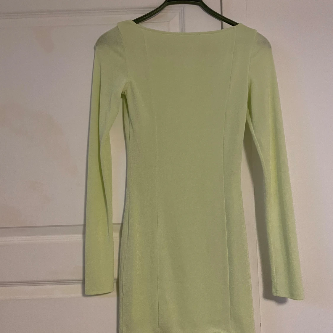 Ljusgrön klänning från NA-KD - 91
