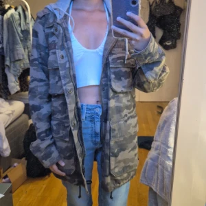 Jacka - Köpte den från herr avdelningnen. Priset kan diskuteras!