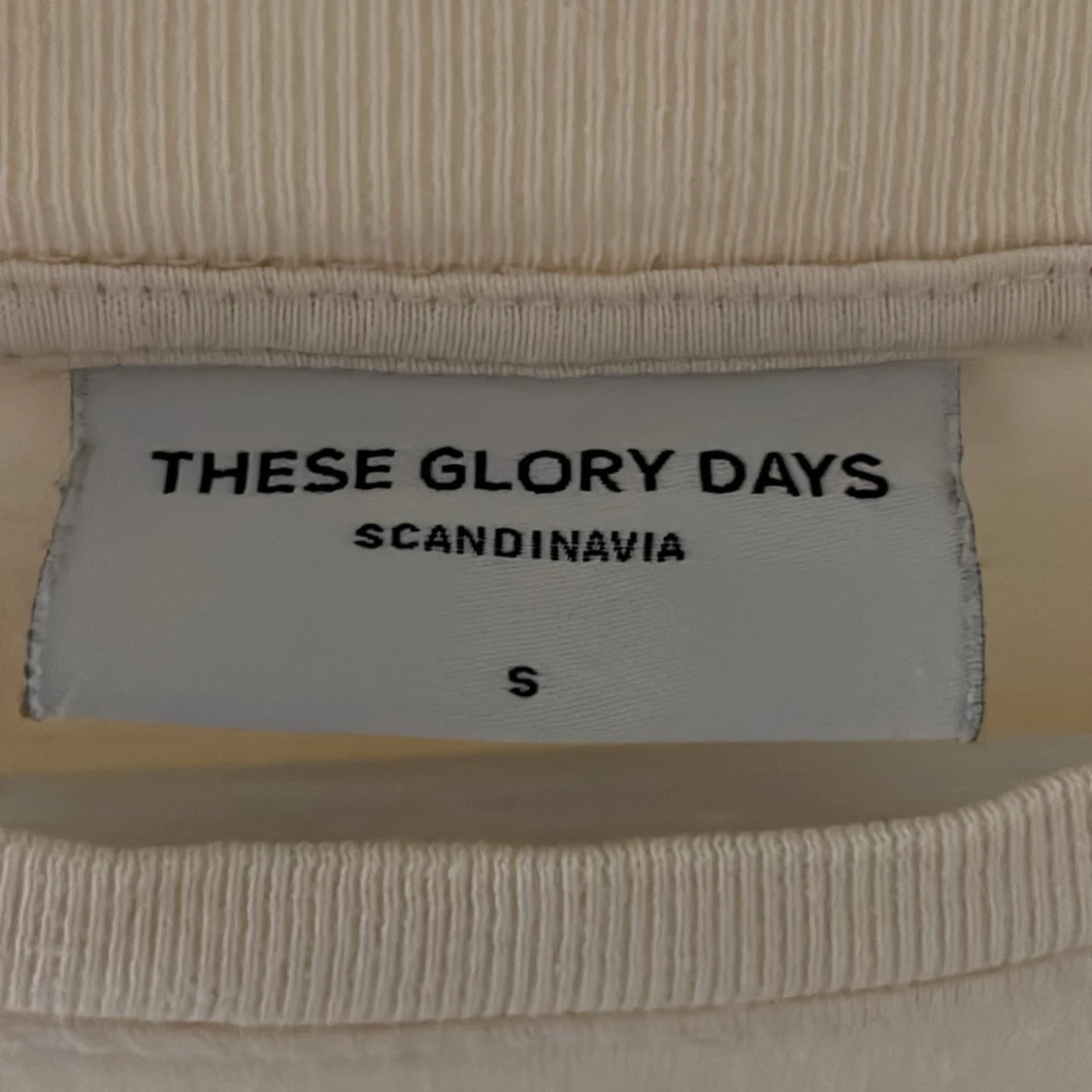 T-shirt These Glory Days  - 90