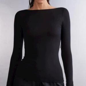 Intimisimi - Svart intimisimi tröja , inga defekter