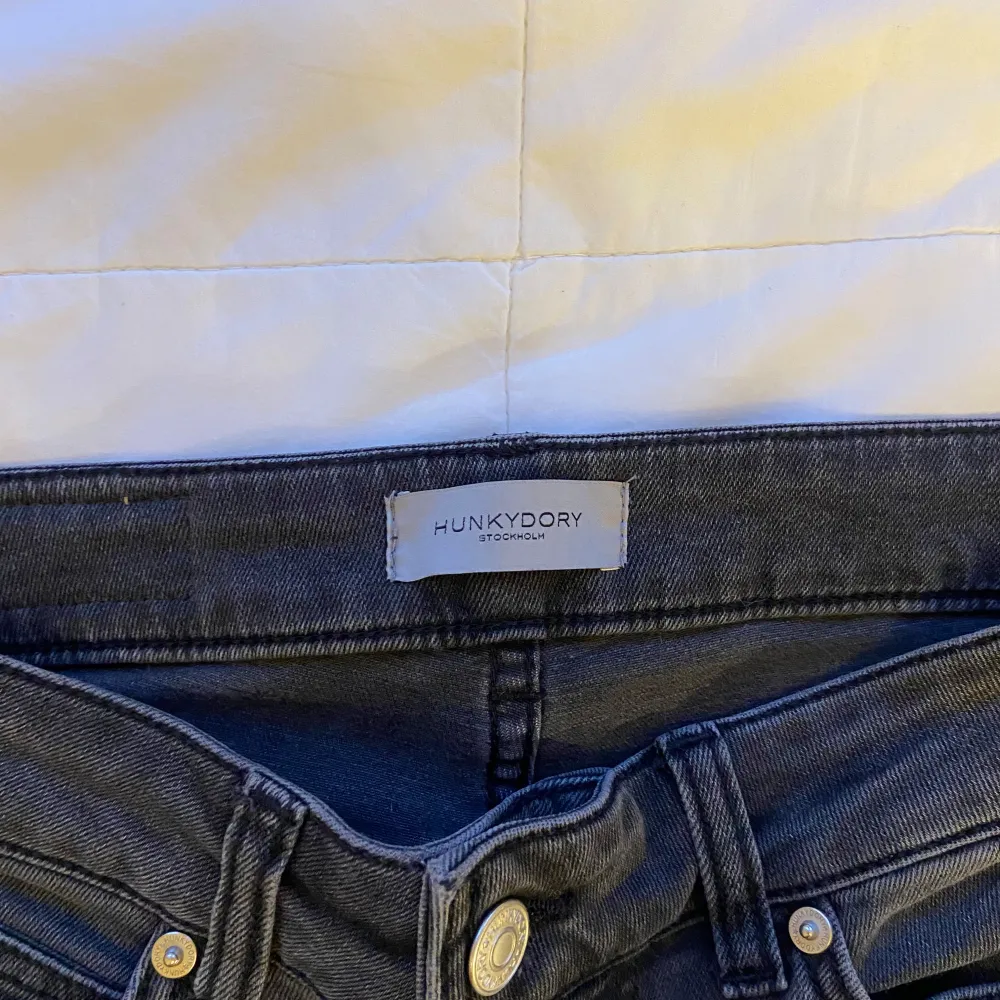 Midwaist flare. Motsvarar en xs🩷 Köpta för 2000kr!. Jeans & Byxor.