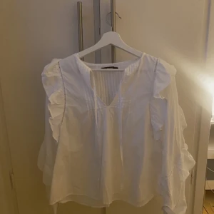 Söt blus - Jättefin blus från bikbok u väldigt bra skick