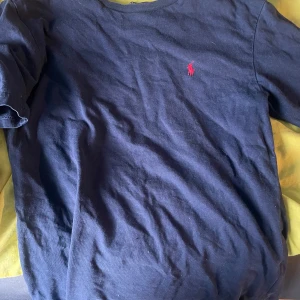 Polo ralph lauren t shirt - Är storlek s men passar storlek xs 