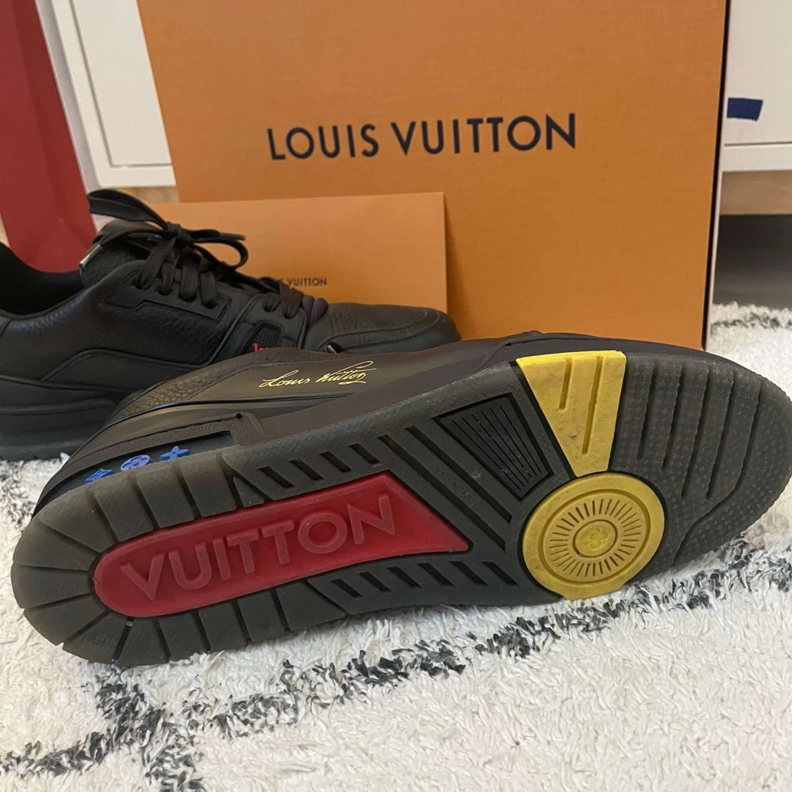 Louis vuitton sneakers - 92