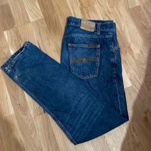 Skukt feta nudie jeans i storlek 32/32  Skriv vid någon fråga