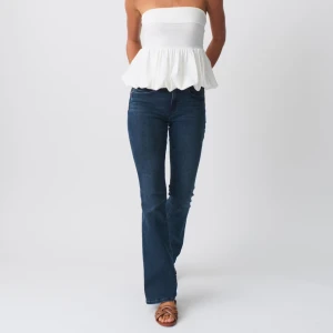 Low waist bootcut jeans - Från GinaTricot, använda Max 5 gånger. Som nya!