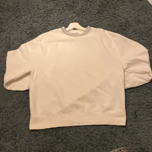 Acne studios Tröja - Acne Studios tröja i storlek ”xs” men sitter väldigt brett.