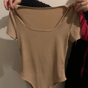 Topp - Oanvänd body