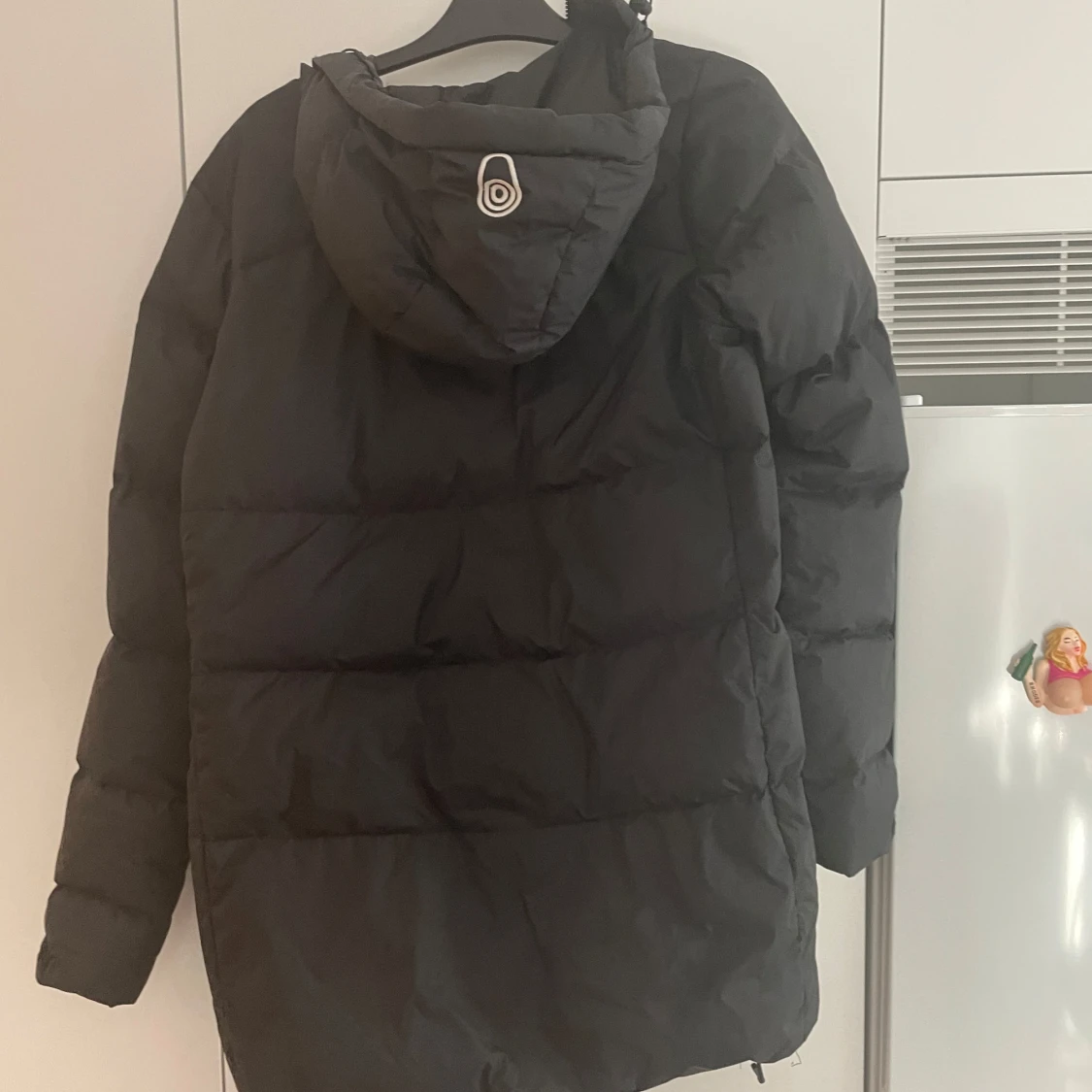 Svart dunjacka från Sail Racing - 90