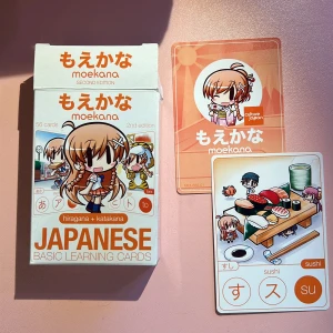 Japanska studie kort - Kort med hiragana och katakana för att träna på det Japanska alfabetet. Säljes då det ej behövs mer. Kan skicka gratis med annan beställning.