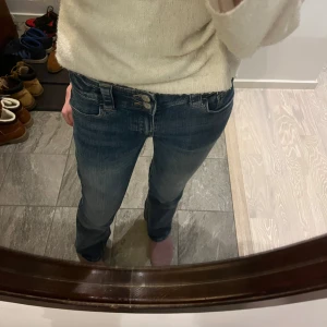 Blå jeans i bra skick - Säljer ett par snygga blå jeans i bra skick. ❤️❤️