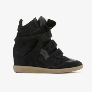 Svarta isabel marant skor - Nyskick. Passar både till vardags och festliga tillfällen.