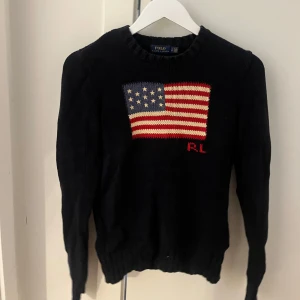 Tröja - Använd fåtal gånger, mycket bra skick