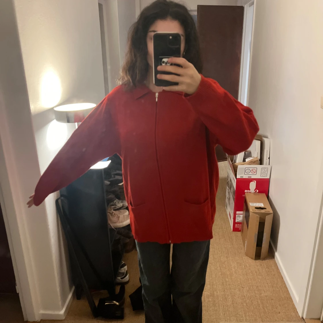 Röd kofta med dragkedja - 90