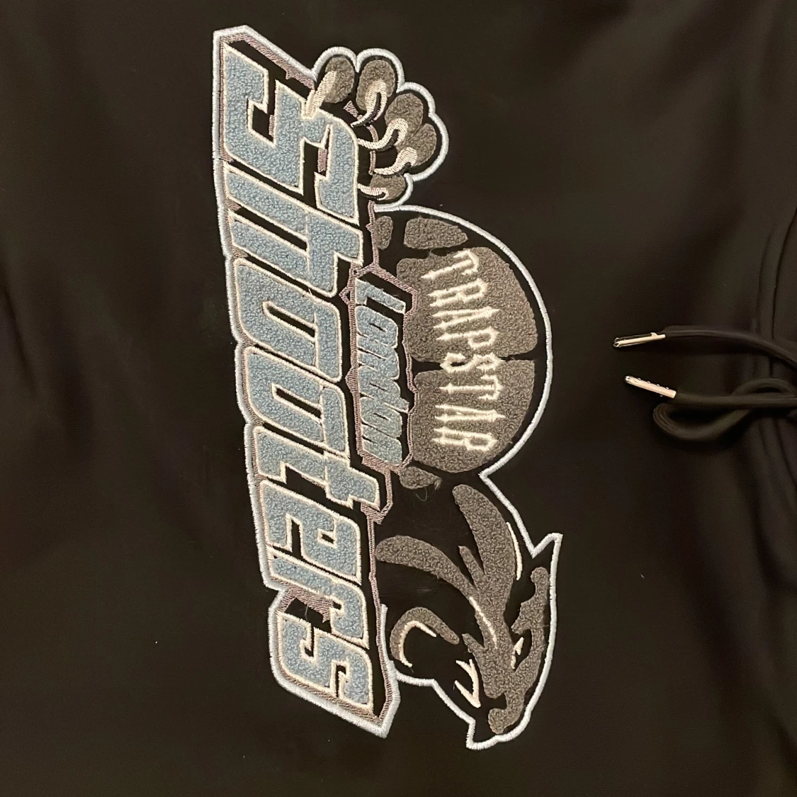 Svart hoodie från Trapstar - 2