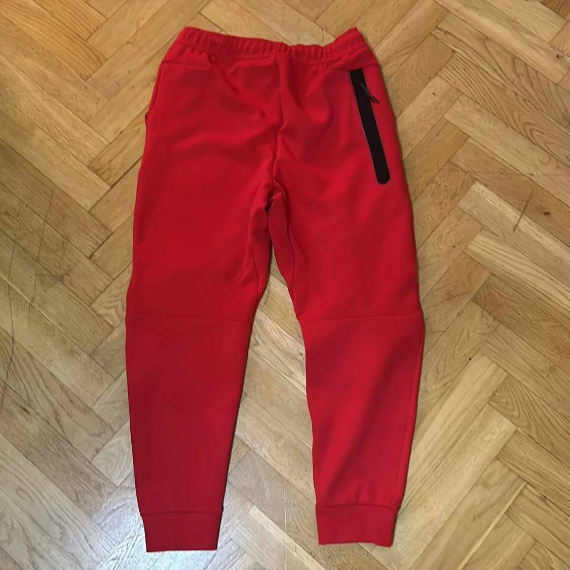 Röda mjukisbyxor från Nike - 90