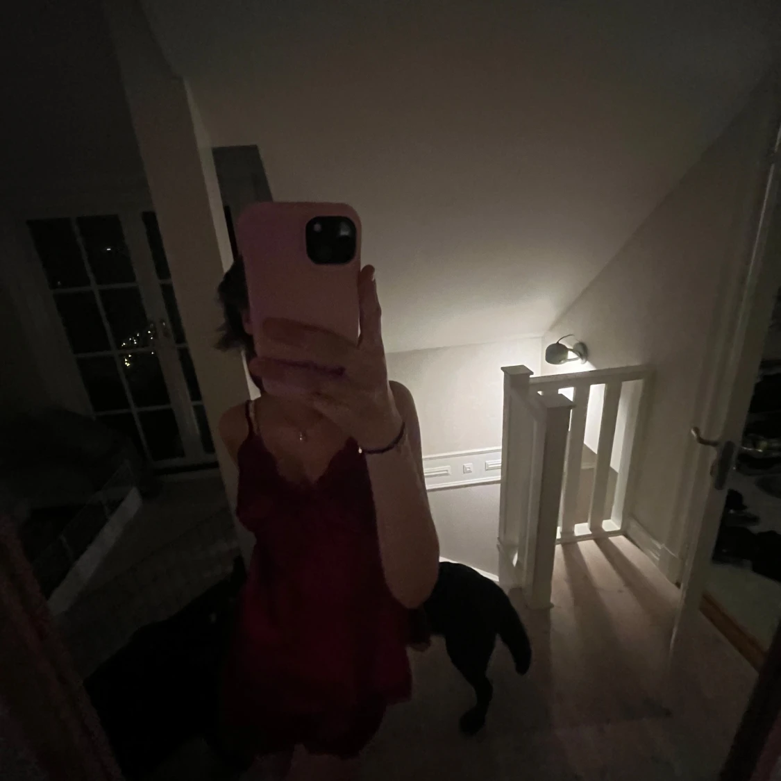 Röd satinpyjamas  - 90