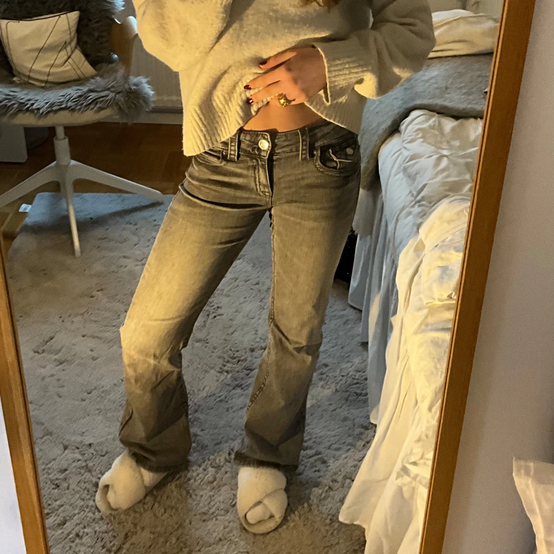 Grå bootcut jeans - 2