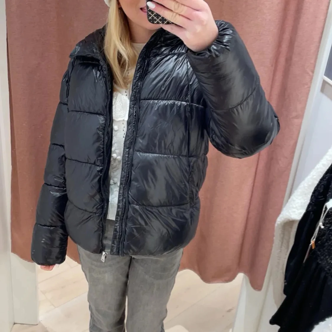Svart pufferjacka - 90