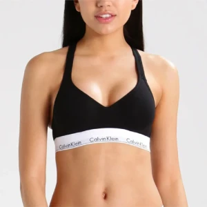 Calvin Klein - Säljer denna då den inte används, kan gå ner i pris vid snabb affär💓