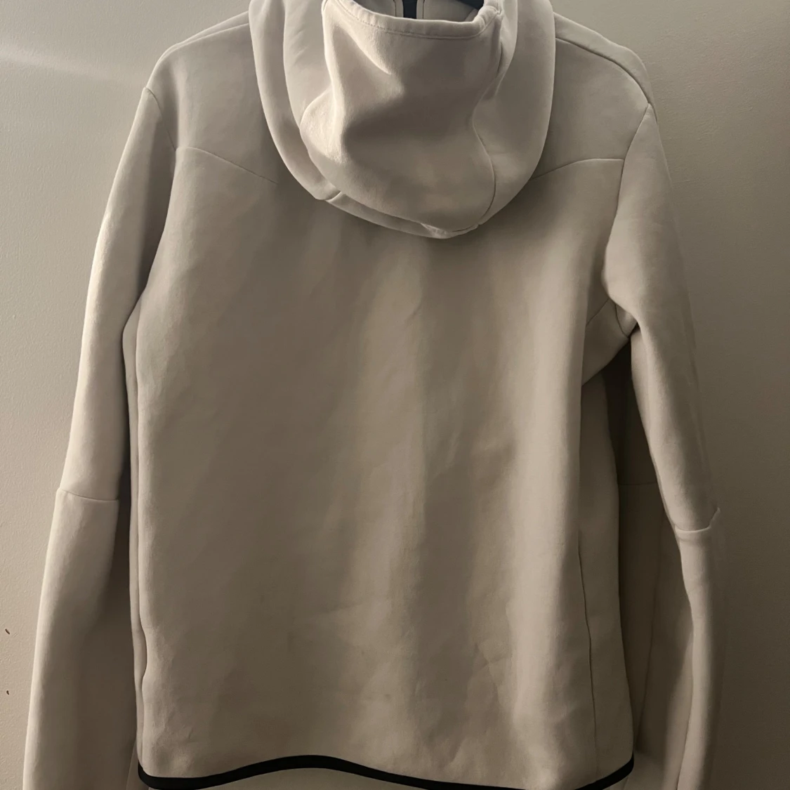 Vit hoodie från Nike - 90