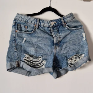 Jeansshorts - Snygga jeansshorts som är perfekta för sommaren. 