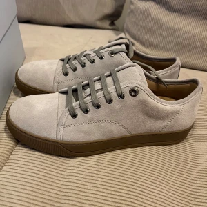 Lanvin sneakers - Helt nya gråa Lanvin sneakers size: eu 39