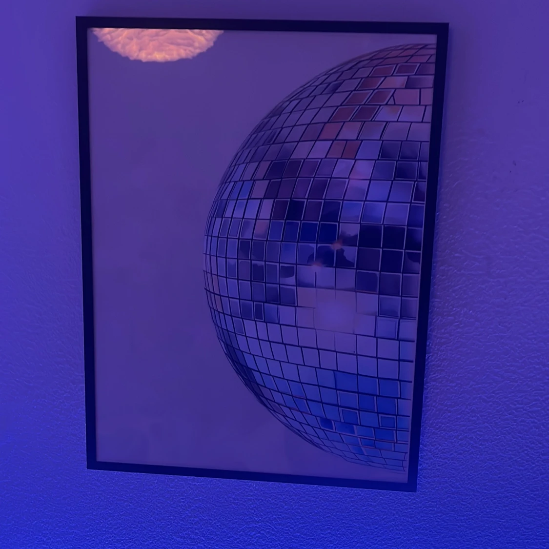 2 Posters med halv discokula