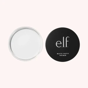 Matte Putty Primer från e.l.f. - Säljer en Matte Putty Primer från e.l.f. som ger en jämn och matt finish. Perfekt för att förbereda huden innan smink. Kommer i en praktisk burk med svart lock.