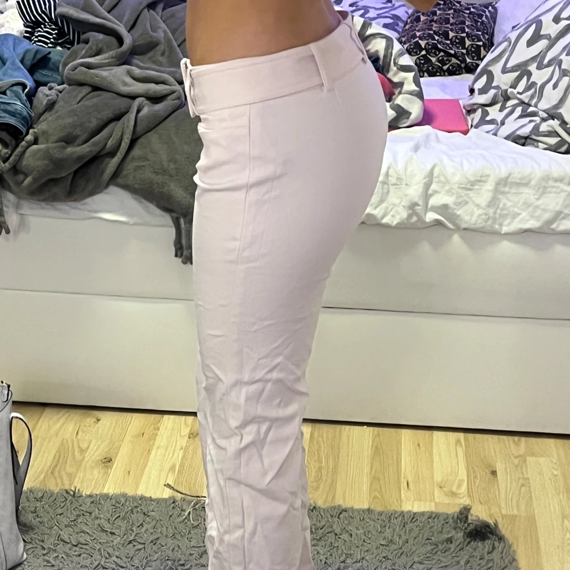 Ljusrosa lågmidjade suit pants med bälte