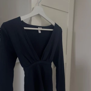 Nelly Blus - Helt ny blus ifrån Nelly Säljer då jag fick hem fel storlek  Strl M 